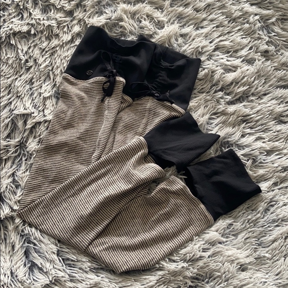 COPY - Lululemon leg warmers